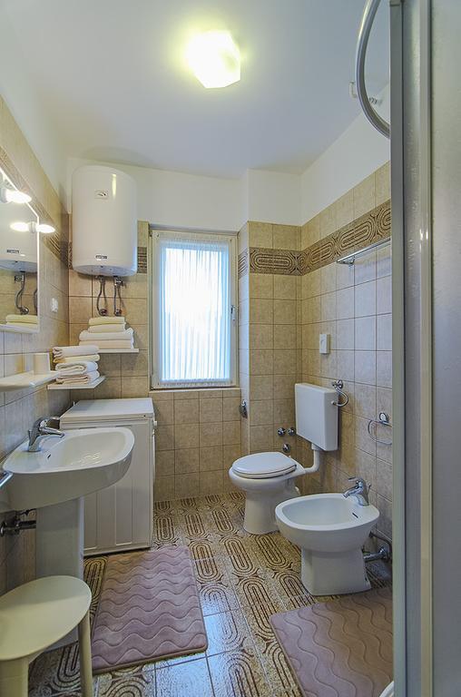 Apartments Lada 1217 Премантура Екстериор снимка