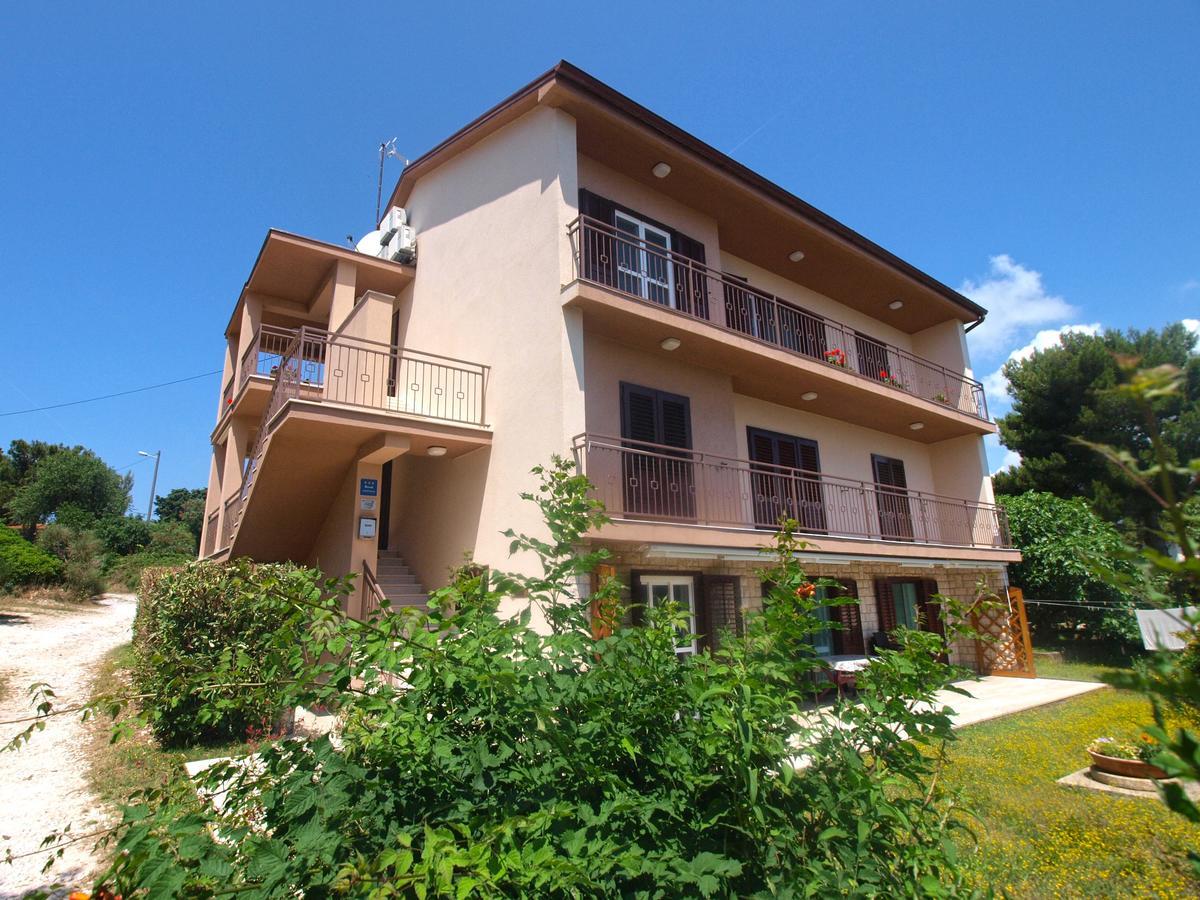 Apartments Lada 1217 Премантура Екстериор снимка